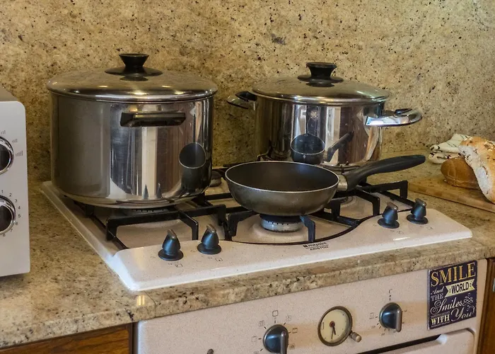 Апартаменты Kimray Boutique - Indulge In Comfort, Embrace Tranquility Марсаскала